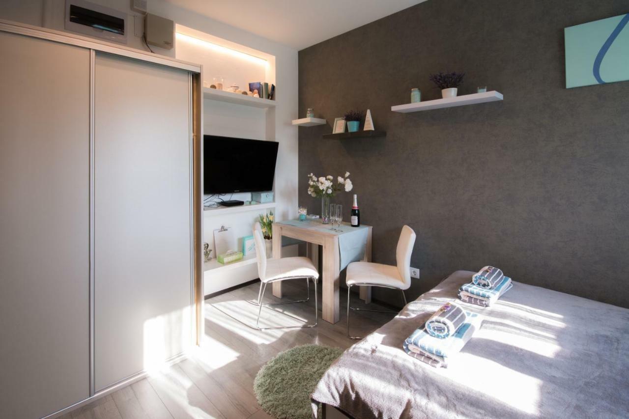 Petra'S Tranquil Nest In Downtown Budapest Exterior photo